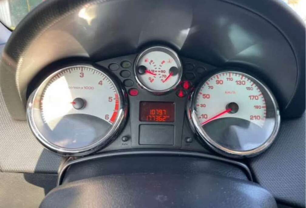 Peugeot CC 1.6 HDi FAP