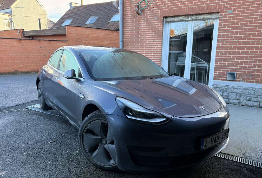Tesla 44 kWh Standard Plus