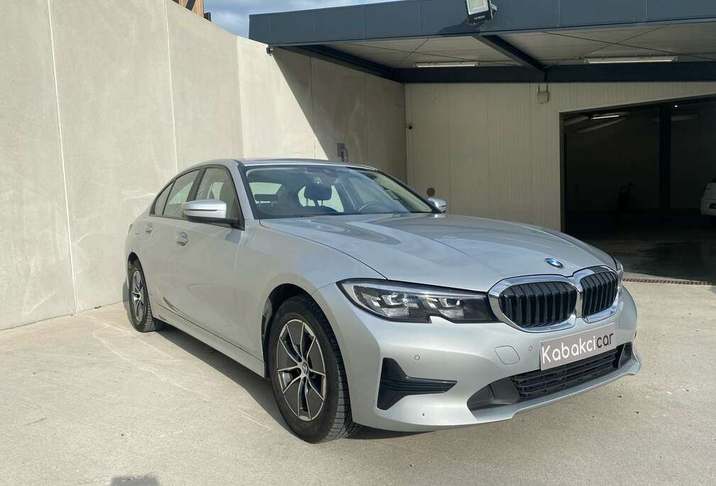 BMW 318D AVANTAGE. LED /NAVIGATION/CLIM AUTO/ CAPTEURS