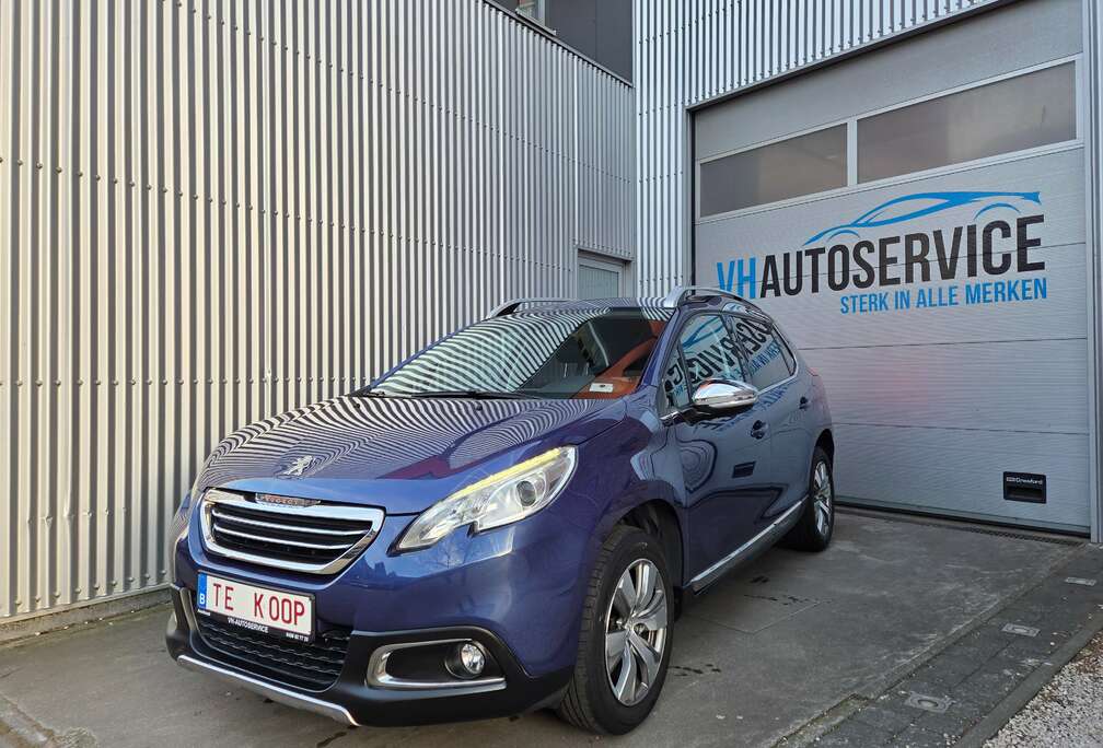 Peugeot 2008 1.2i PureTech Allure S
