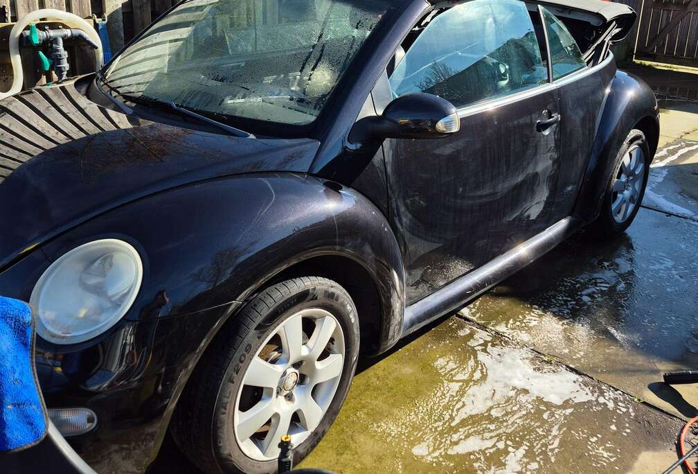 Volkswagen New Beetle Cabrio 1.9 TDi