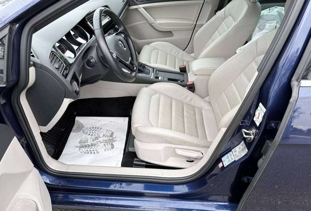 Volkswagen Golf 2.0 TDi Highline DSG