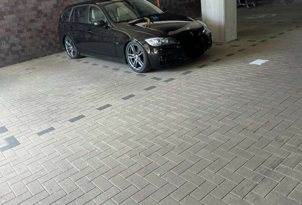BMW Touring 335iA