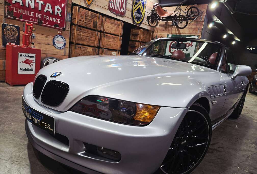BMW 1.8 INTERIEUR CUIR SPORT M & CAPOTE ELECTRIQUE