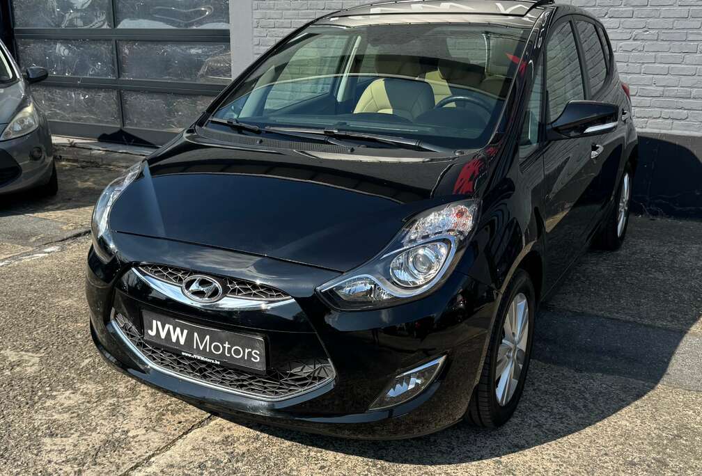 Hyundai 1.4i * 74dKM * Leder * Camera * Navi * Pano * Garantie