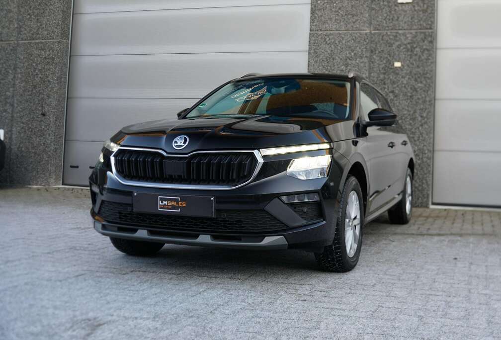 Skoda DSG * CAMERA/ ZETEL&STUURVERW/ KEYLESS  /CARPLAY *