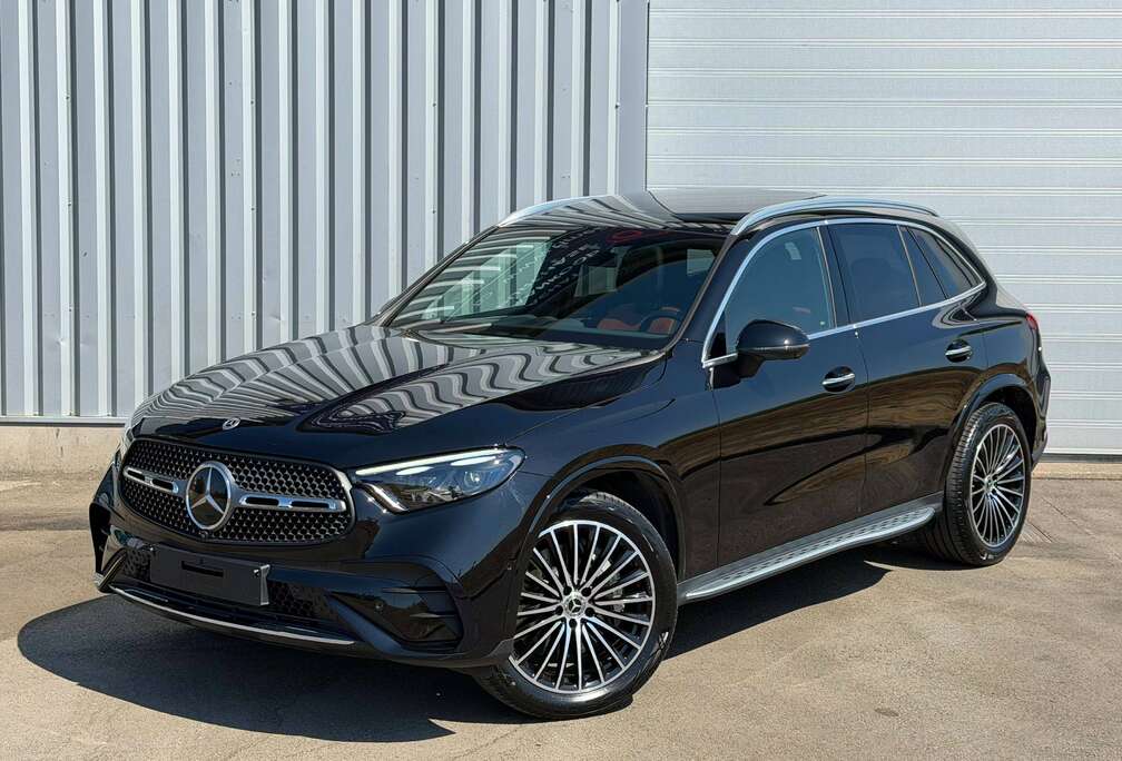 Mercedes-Benz 4-Matic AMG Line - 1st owner - only 11.000 Km!!!