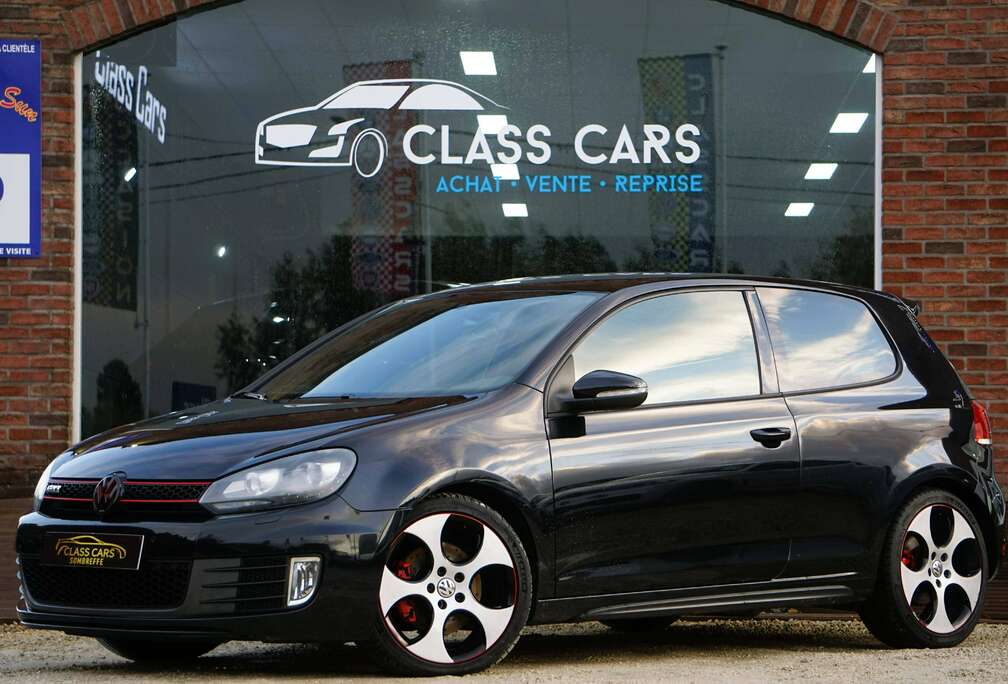 Volkswagen 2.0 TSI AKRAPOVIC CARNET DISTRIBUTION FAITE