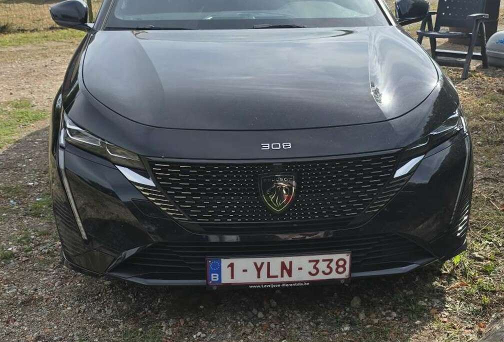 Peugeot PureTech 130 EAT8 GT