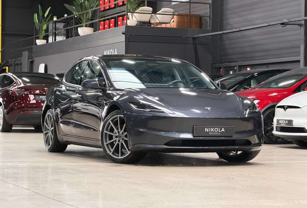 Tesla LONG RANGE AWD -TOW HOOK - HIGHLAND