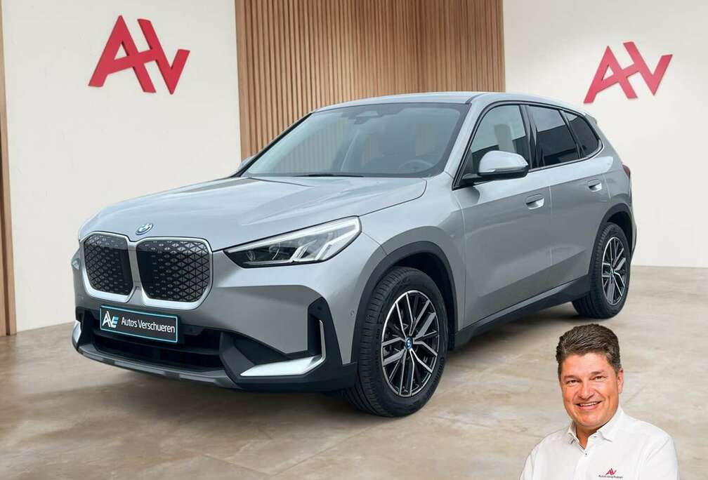 BMW eDrive20 ** Camera Navi/Carplay Ambient