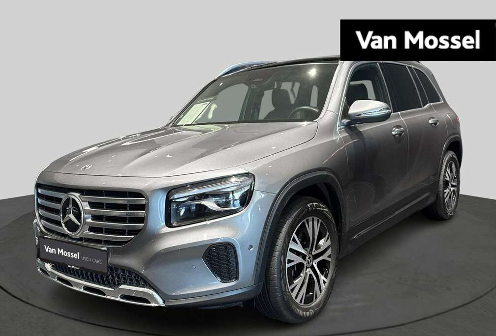 Mercedes-Benz Luxury Line + LEDER + PANO DAK + TREKHAAK + MULTIB