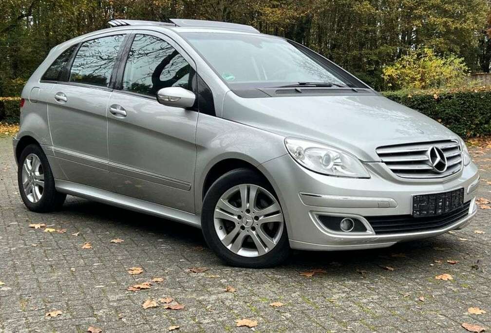 Mercedes-Benz B 200