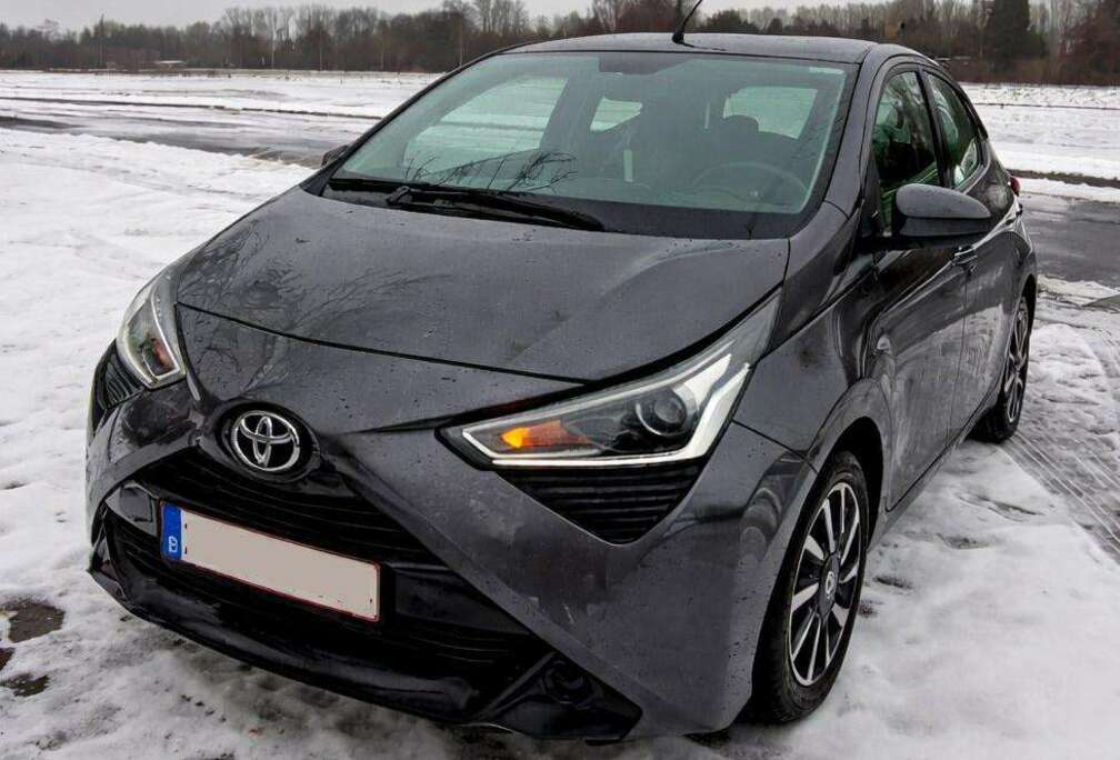 Toyota Aygo x-shift x-play