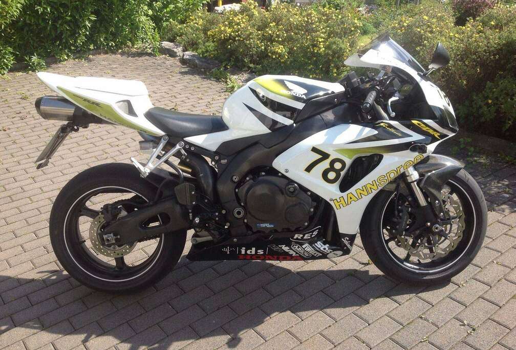 Honda 1000 RR