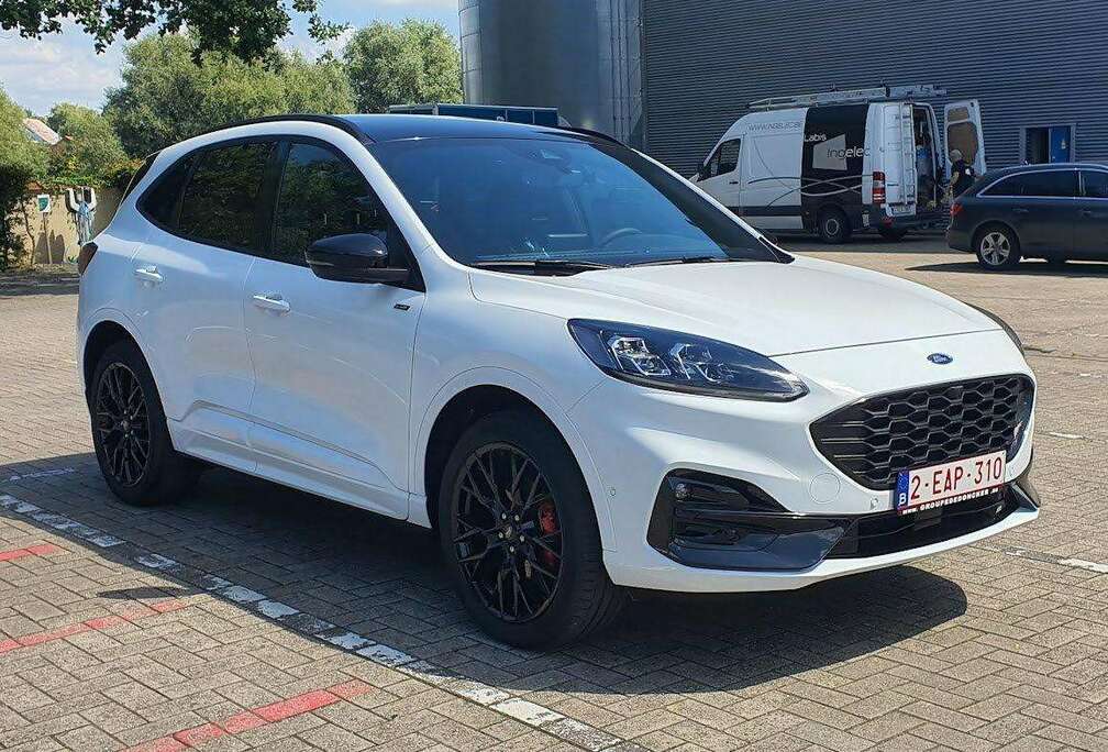 Ford Kuga 2.5 EcoBoost FWD PHEV ST-Line X - Black pack