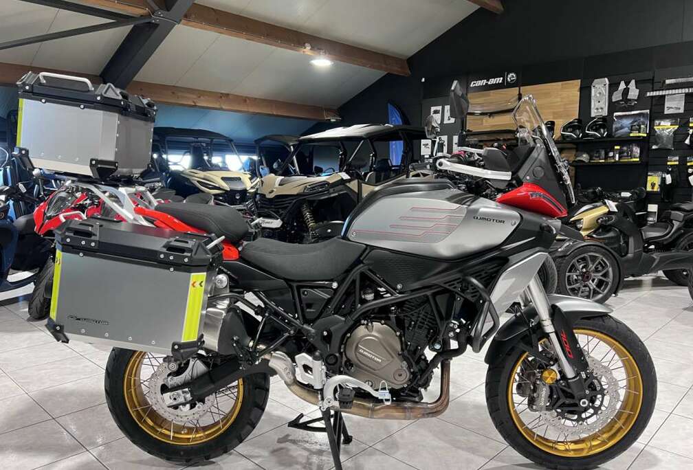 SRT 700 SX TOURING