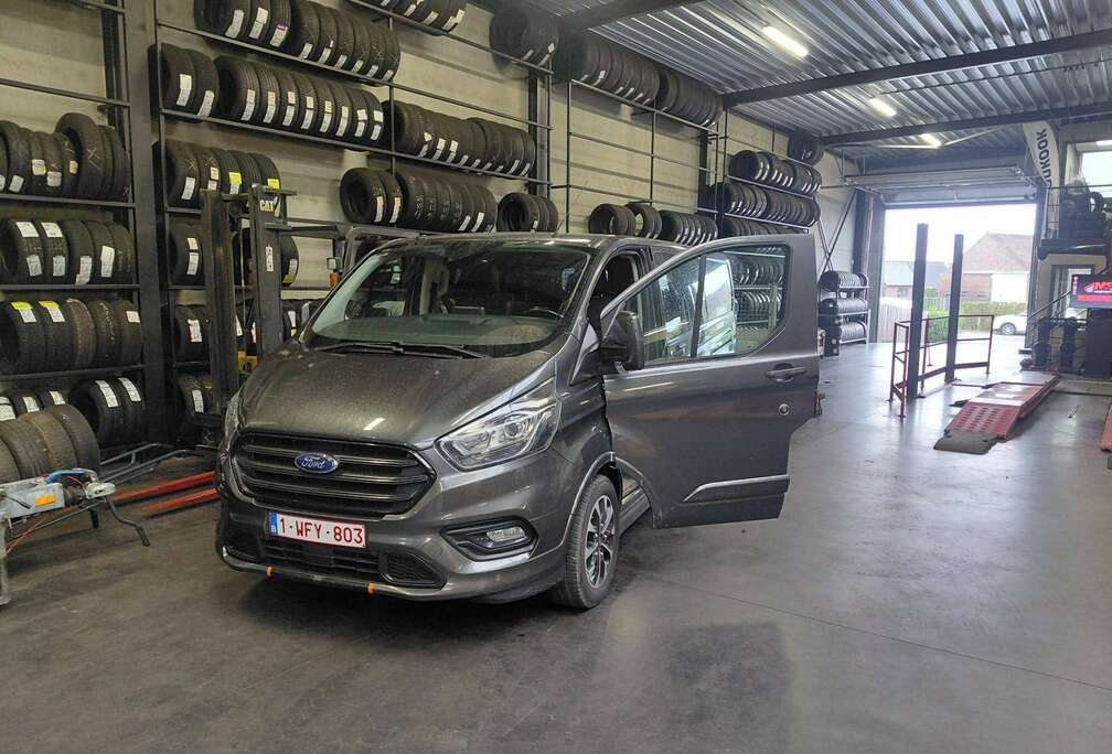 Ford 2.0 TDCi L2H1 Limited Multi S/S (EU6.2)