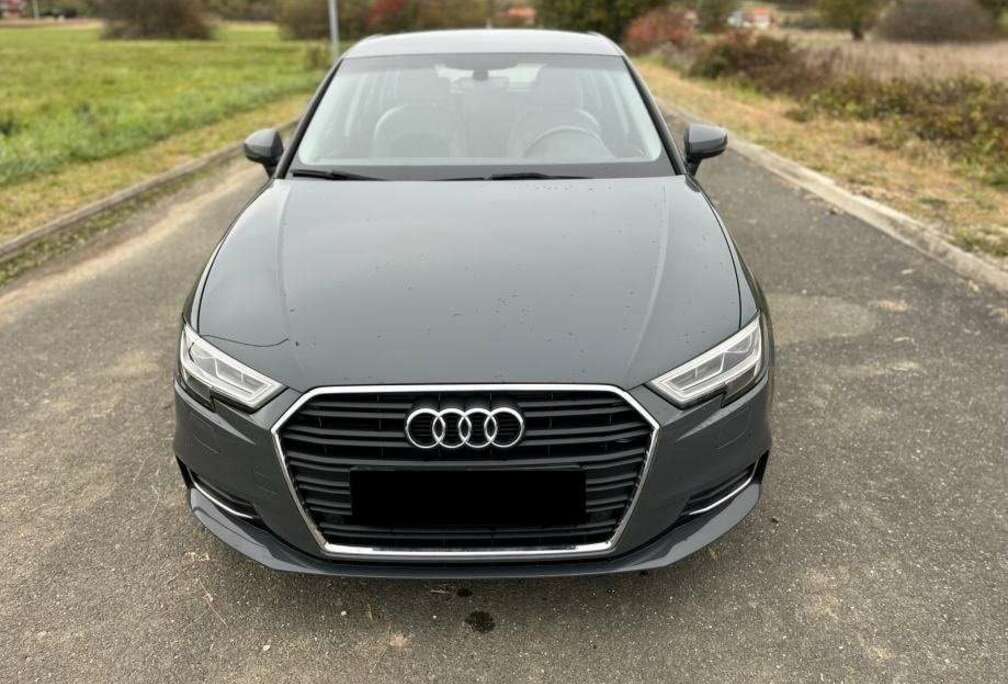 Audi A3 Sportback 1.6 TDi e Attraction Start/Stop DPF