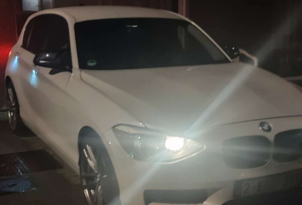 BMW BMW 116i benzine veel functies, sport banden