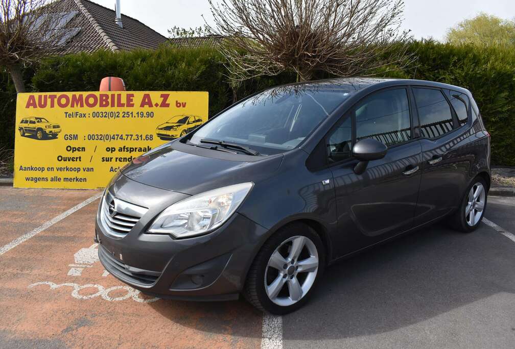 Opel 1.7 CDTi Cosmo GPS/Airco/Pano