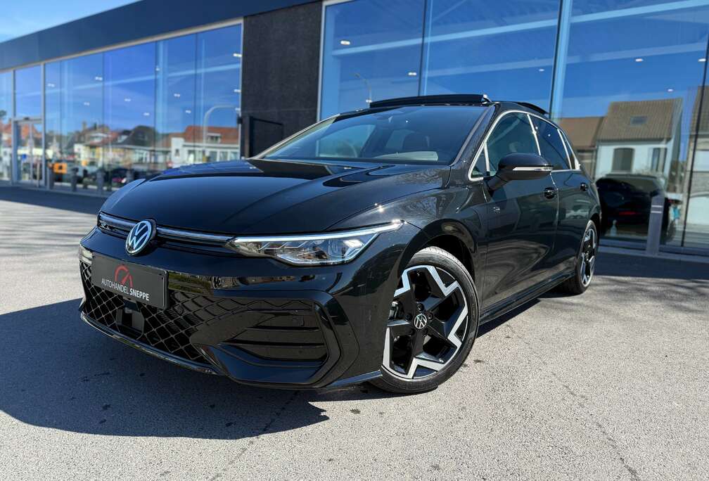 Volkswagen Golf 1.5 eTSI R-Line DSG-Pano/Full