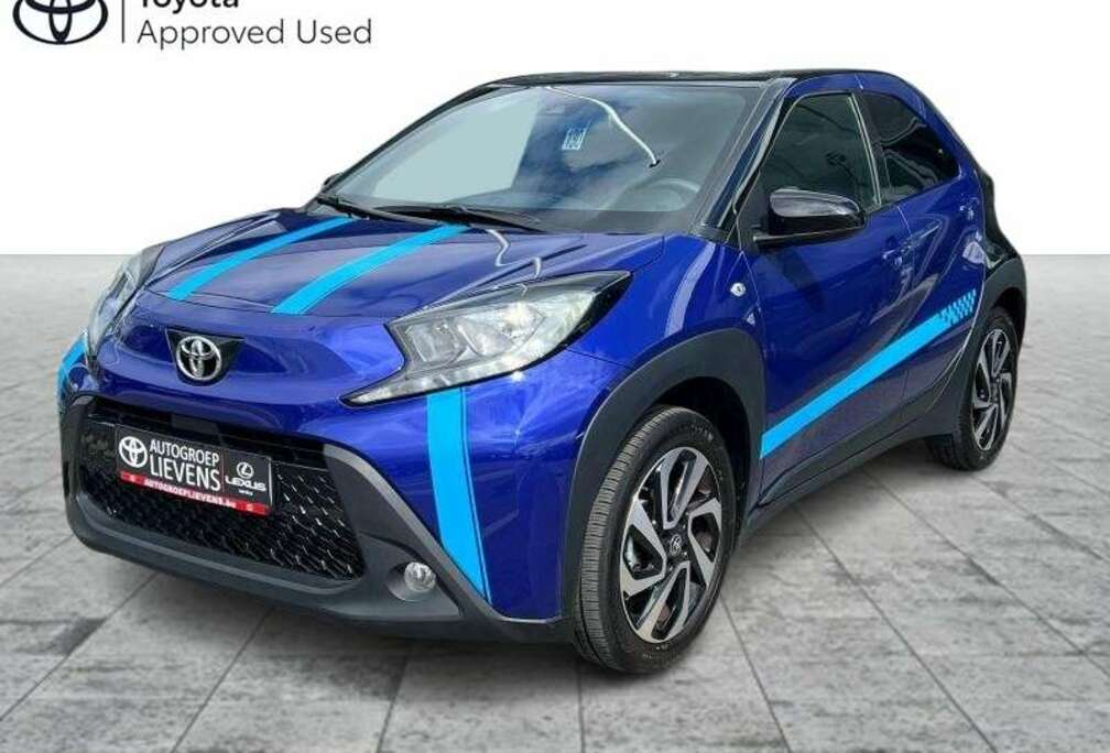 Toyota 1.0 CVT pulse + tech pack