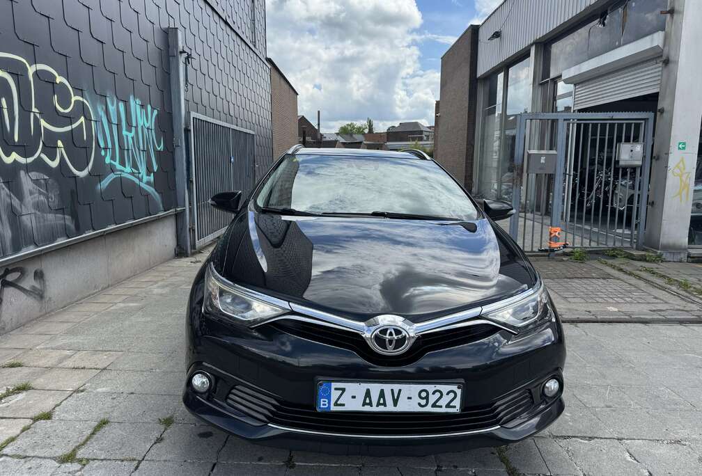 Toyota Auris SW 1.2 Turbo Lounge S/S