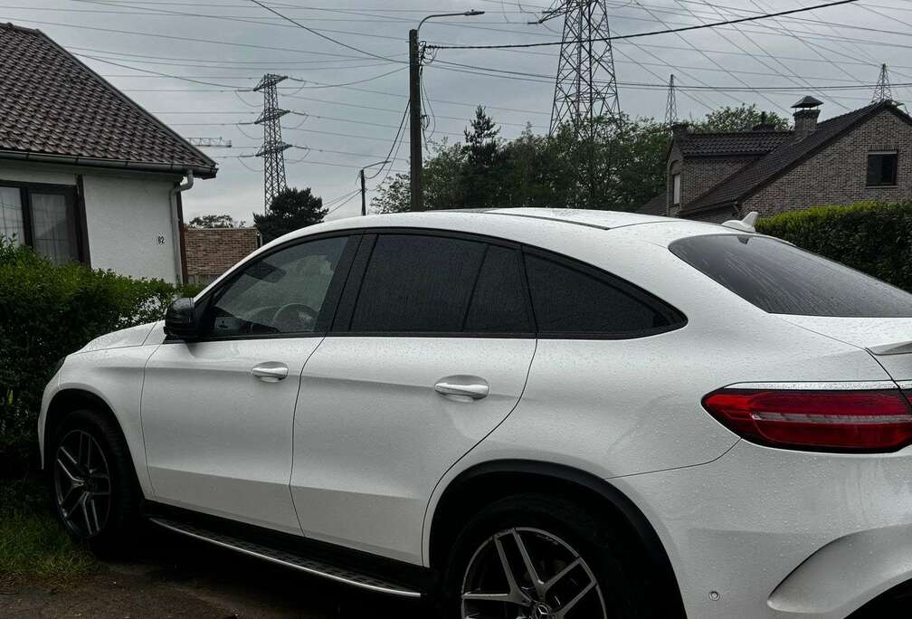 Mercedes-Benz Coupé d 4-Matic Amg Pakket