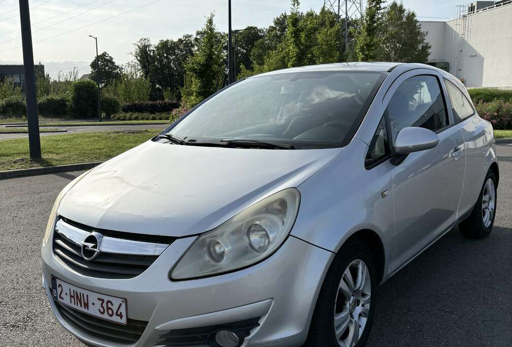 Opel 1.2 Essence  177 000 km  Contrôle technique vali