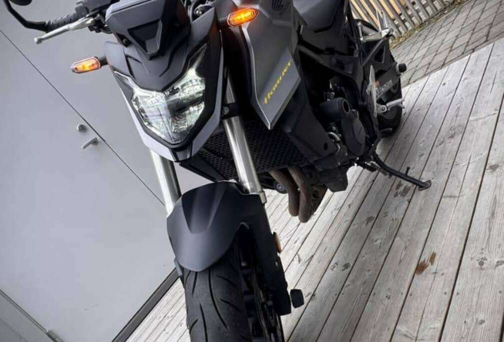Honda CB 750 Hornet
