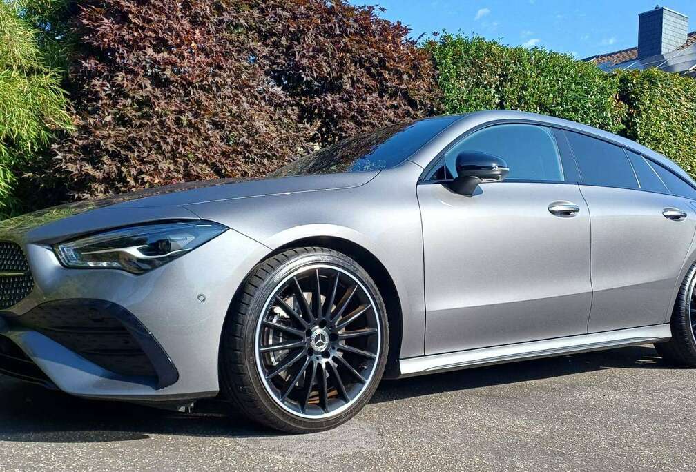 Mercedes-Benz Shooting Brake 200 AMG Line premium