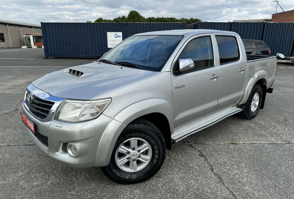 Toyota 2.5D-4D 4x4 Manual Double Cab (Only Export Africa)