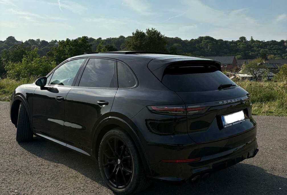 Porsche 2.9 Bi-Turbo V6 S Tiptronic