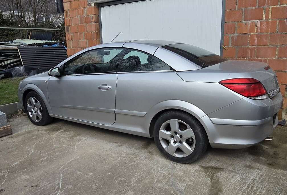 Opel TwinTop 1.9 CDTi Enjoy FAP