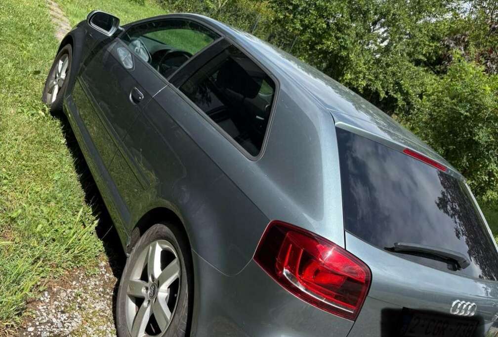 Audi 1.6 TDi Ambiente Start/Stop DPF