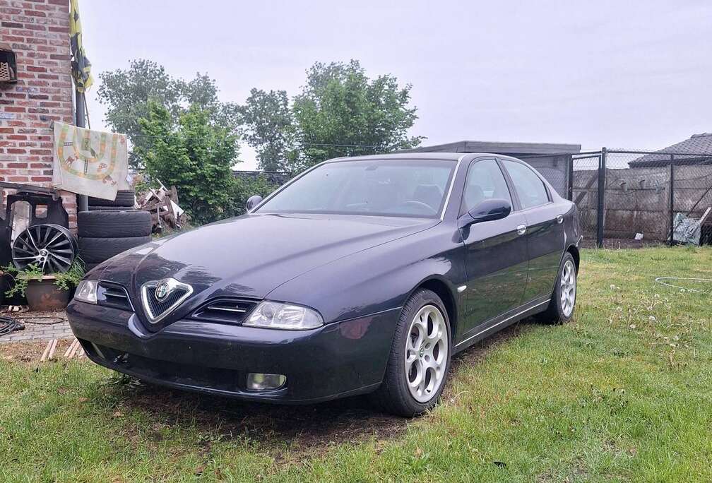 Alfa Romeo 2.5i V6 24v