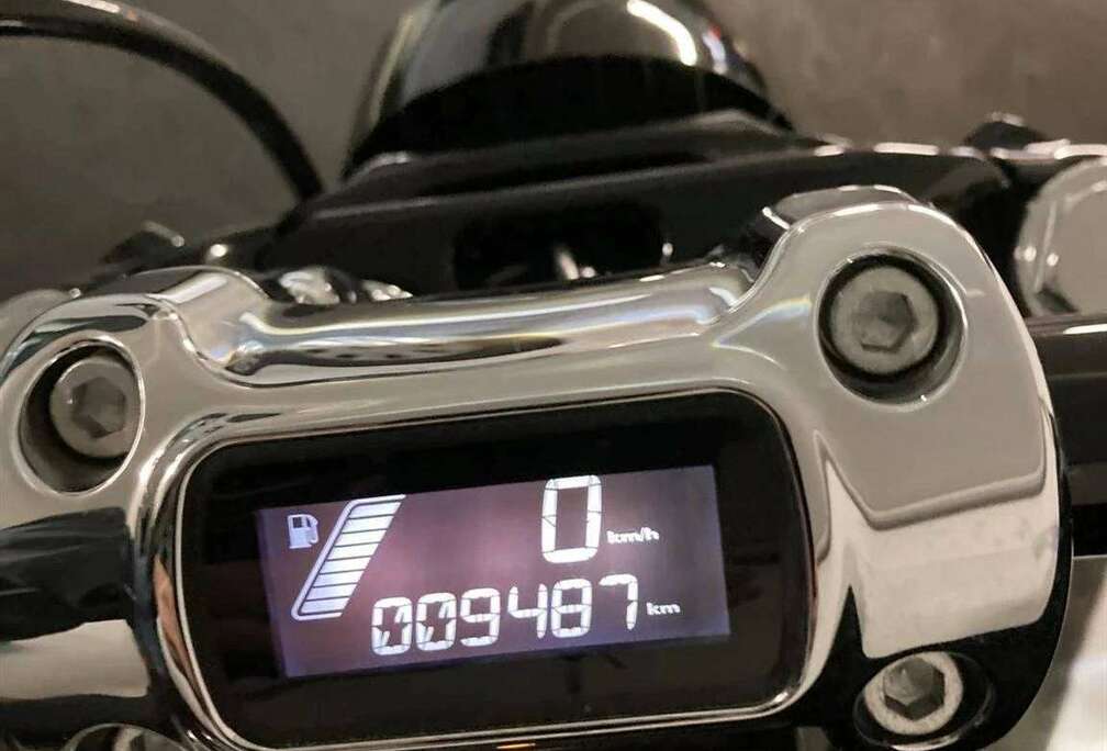 Softail Breakout 114 FXBRS