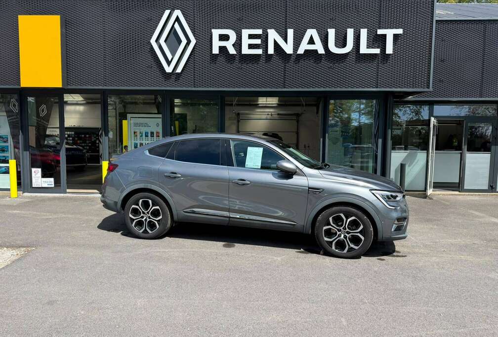 Renault Arkana E-TECH 1.6i Intens