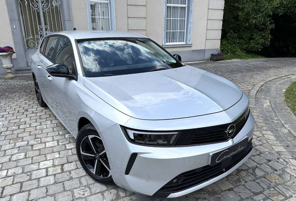 Opel Sports Tourer 1.2 Turbo Edition S/S *Als Nieuw*
