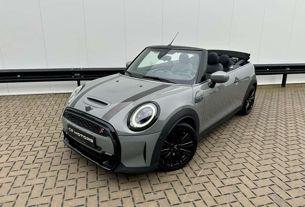 MINI AUTOMAAT  CAMERA  FACELIFT  ACC  TOP