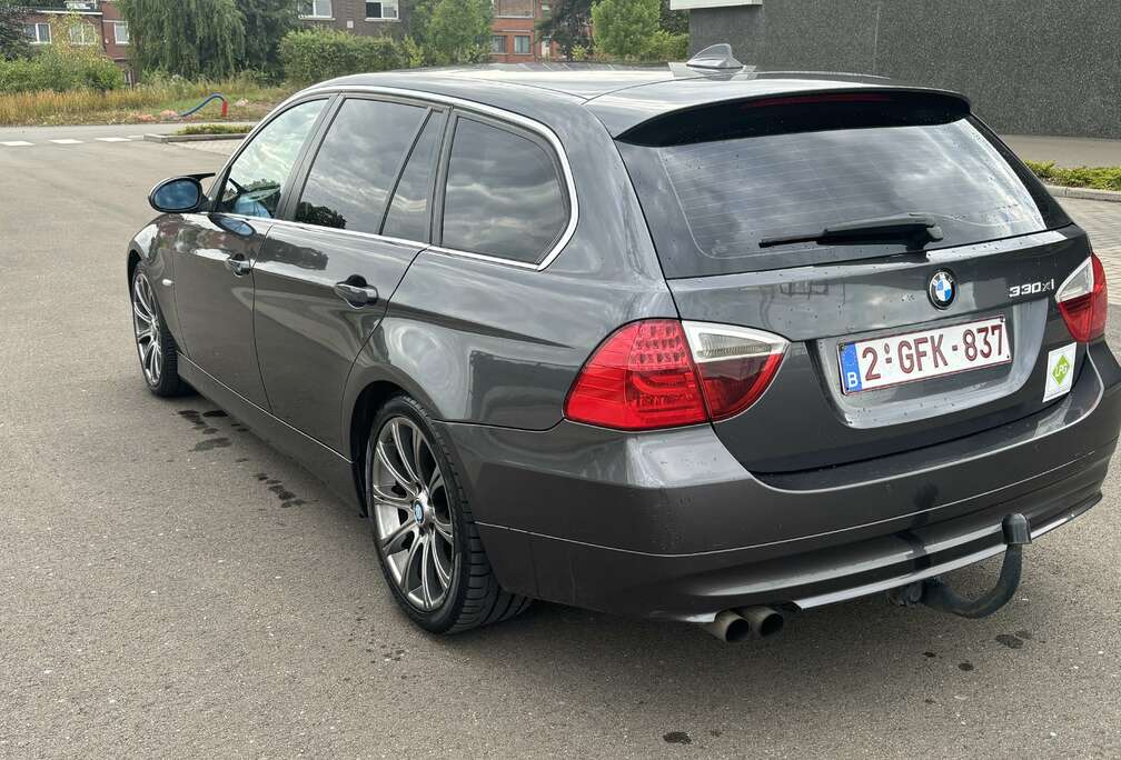 BMW Touring 325iX