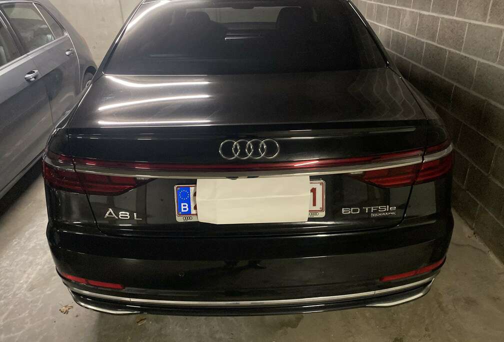 Audi A8 Long PHEV 60 TFSI e Quattro Tiptronic (340 kW)