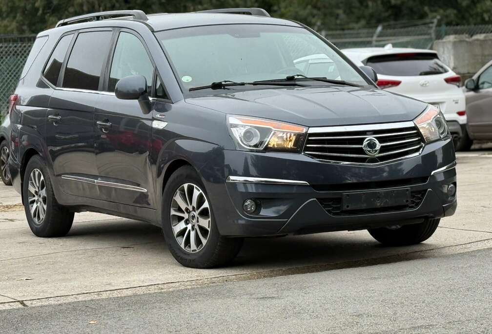 SsangYong Rodius 2.2 e-XDi220 Automatik Sapphire