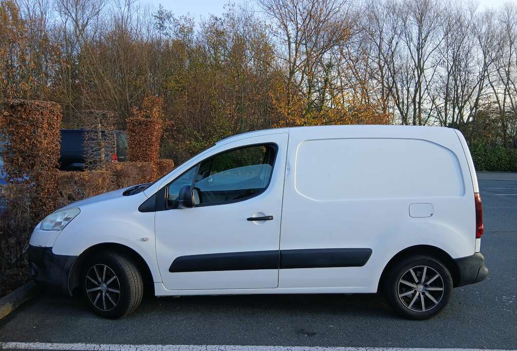 Peugeot 1.6 HDi L1H1 Confort 120 FAP