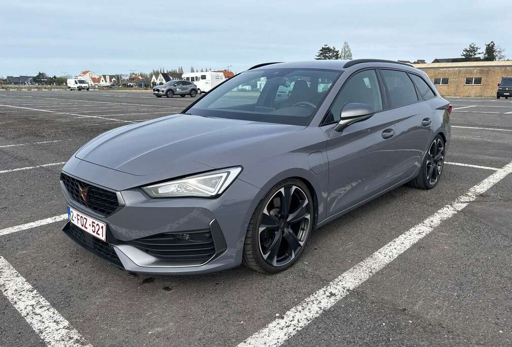 Leon ST e-Hybrid 1.4 DSG (180 kW)