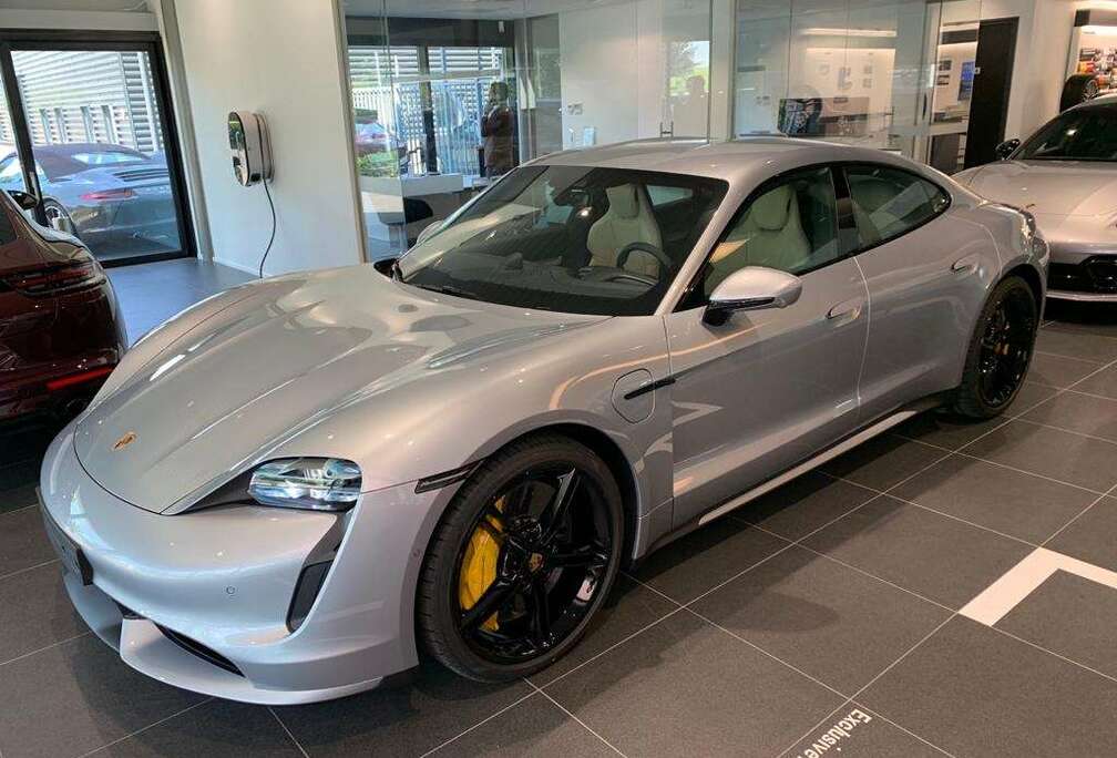 Porsche Taycan 93.4 kWh Taycan Turbo