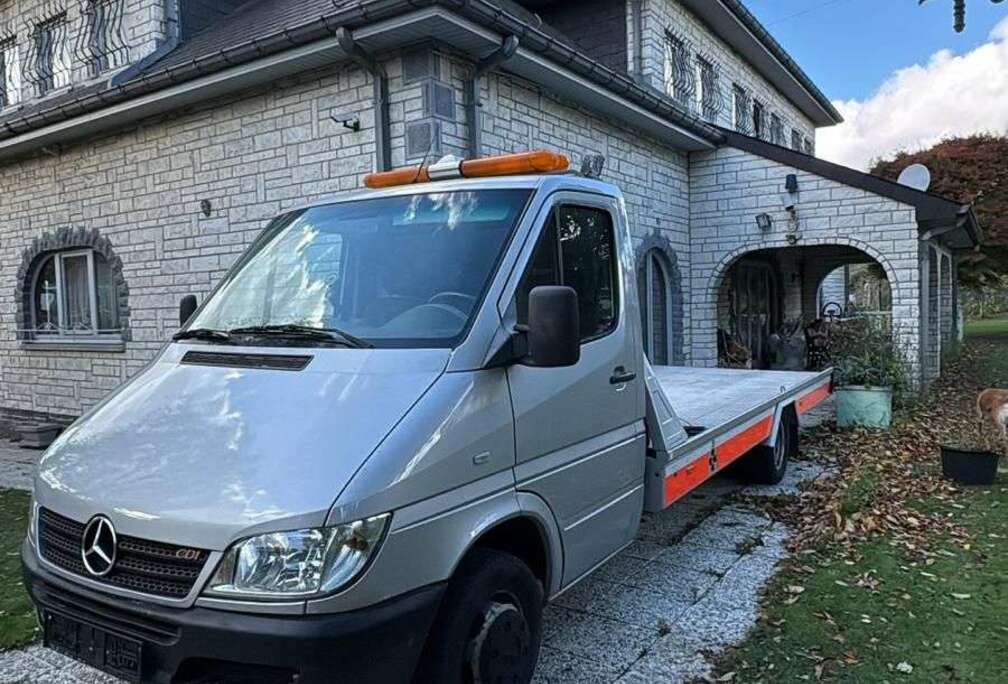 Mercedes-Benz dépanneuse ALGEMA