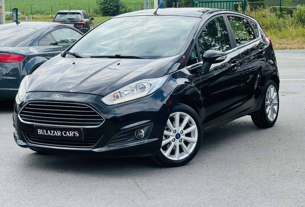 Ford Fiesta 1.0 EcoBoost Titanium*BOITE AUTO*CARNET*CLI