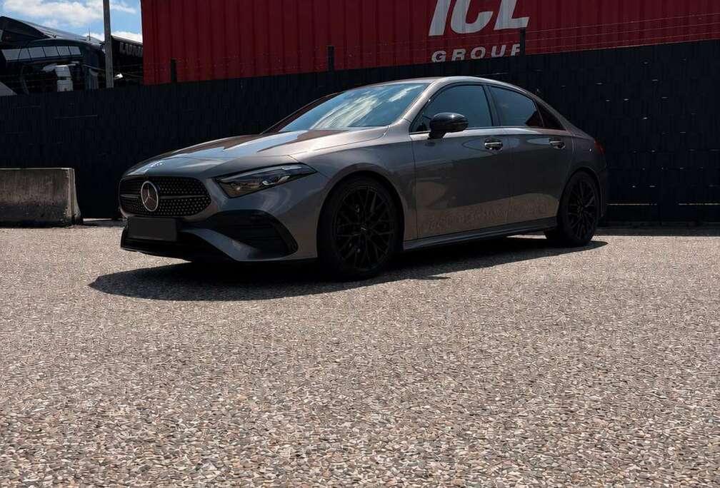 Mercedes-Benz 7G-DCT AMG Line Advanced Plus